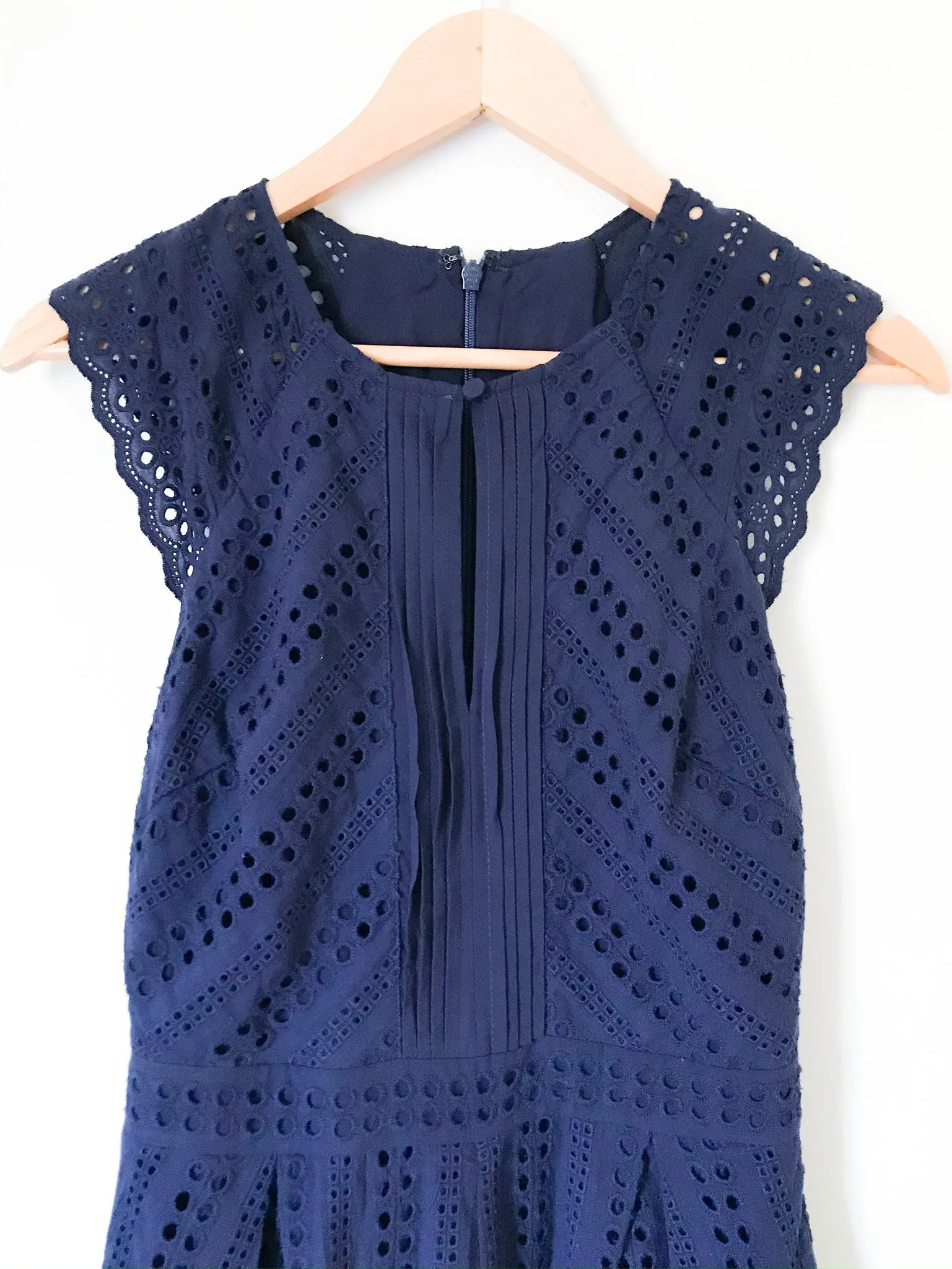 Adelyn Rae Navy Eyelet Romper with Pleated Key Hole Front NWT- Size XS