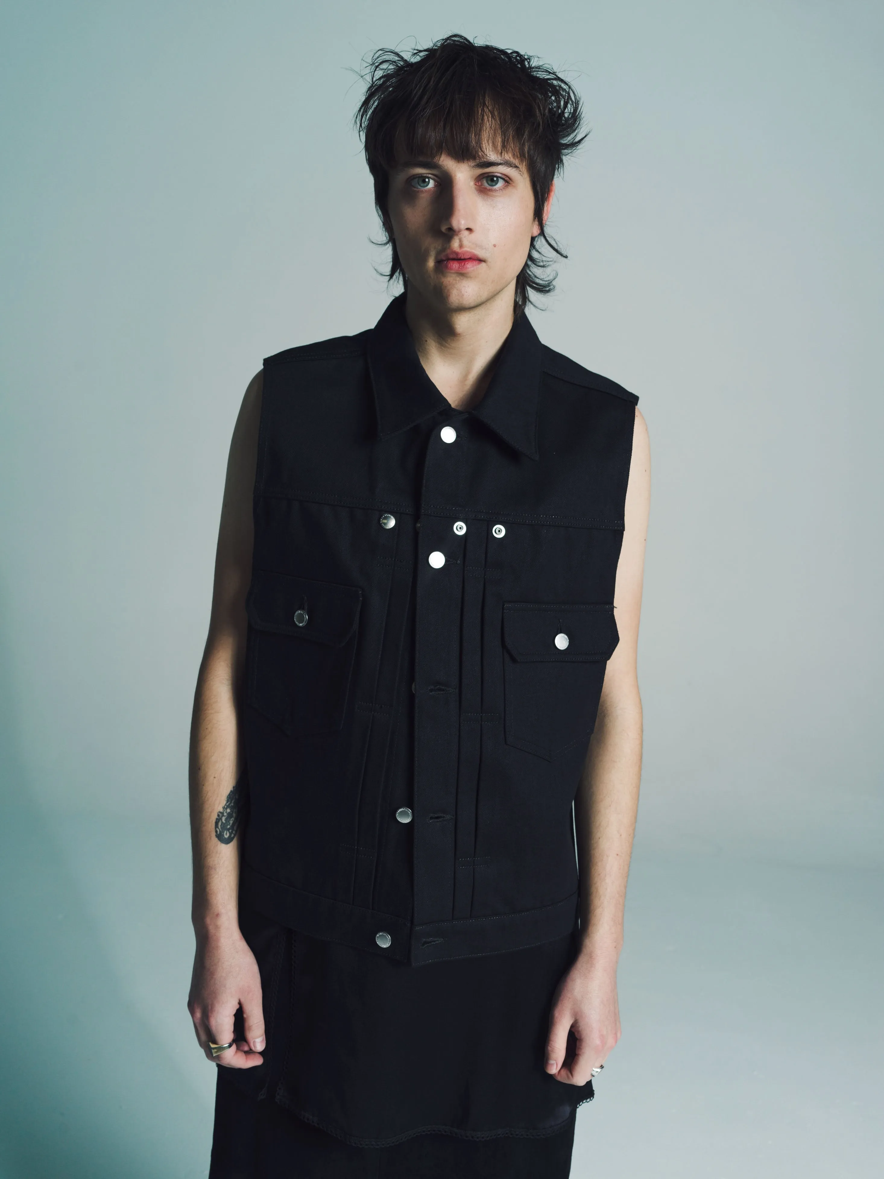 Black Right - Left Sleeveless Jean Jacket