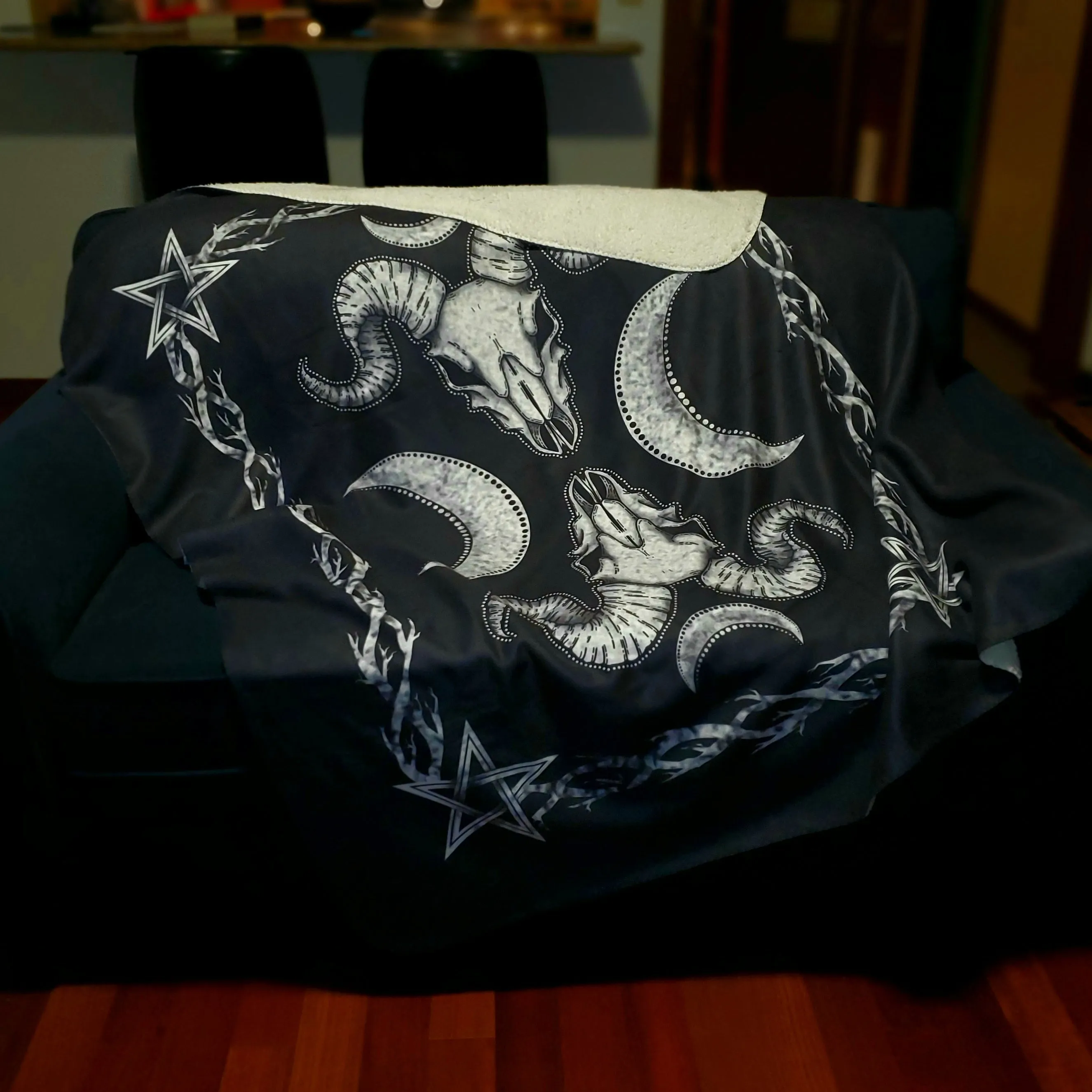 Goat Skull Fleece Sherpa Blanket