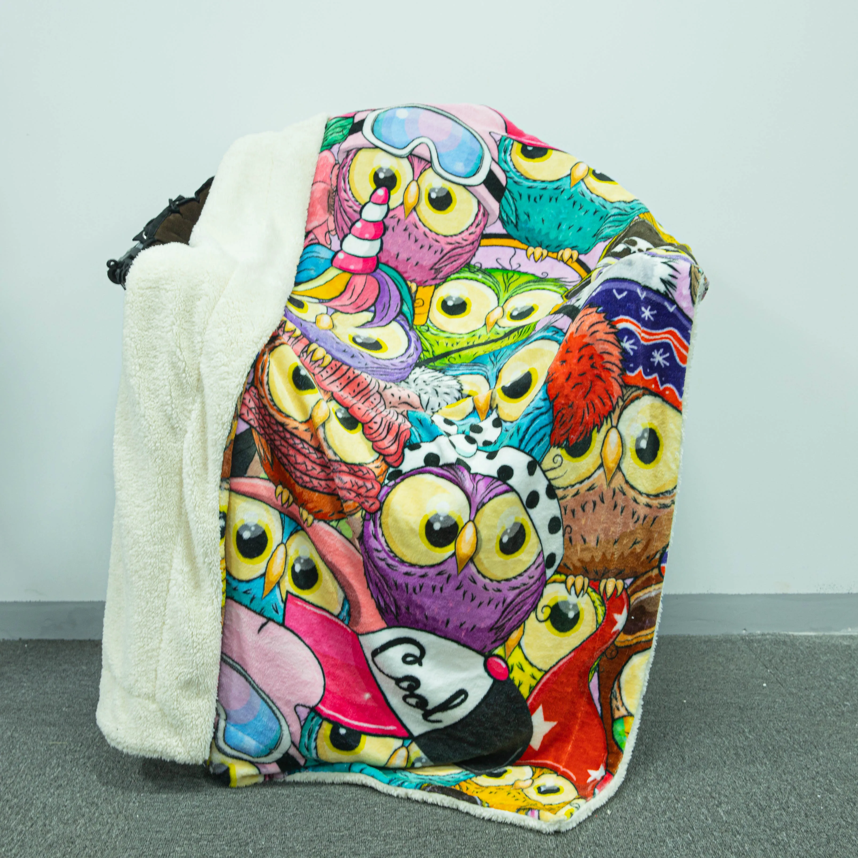 Owls Print Oversize Sherpa Throw Blankets