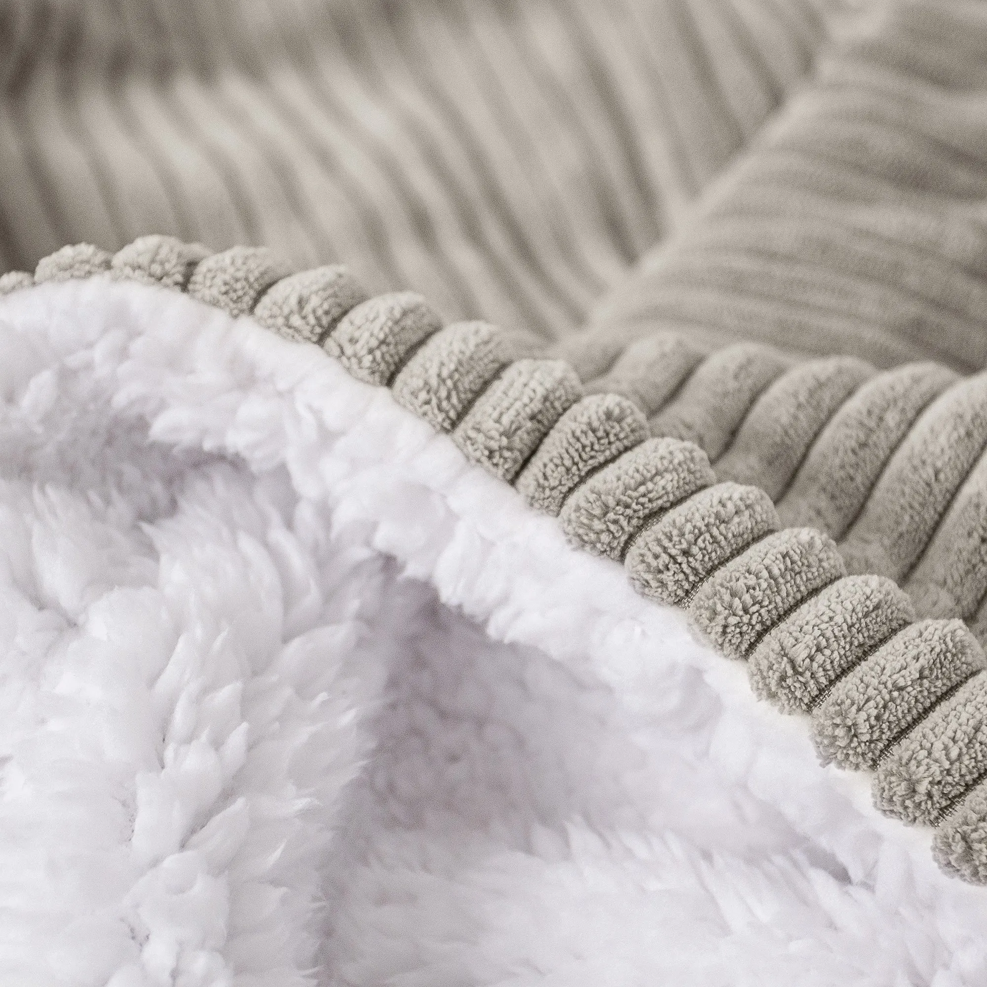 Sherpa Throw / Blanket - Cord Mink