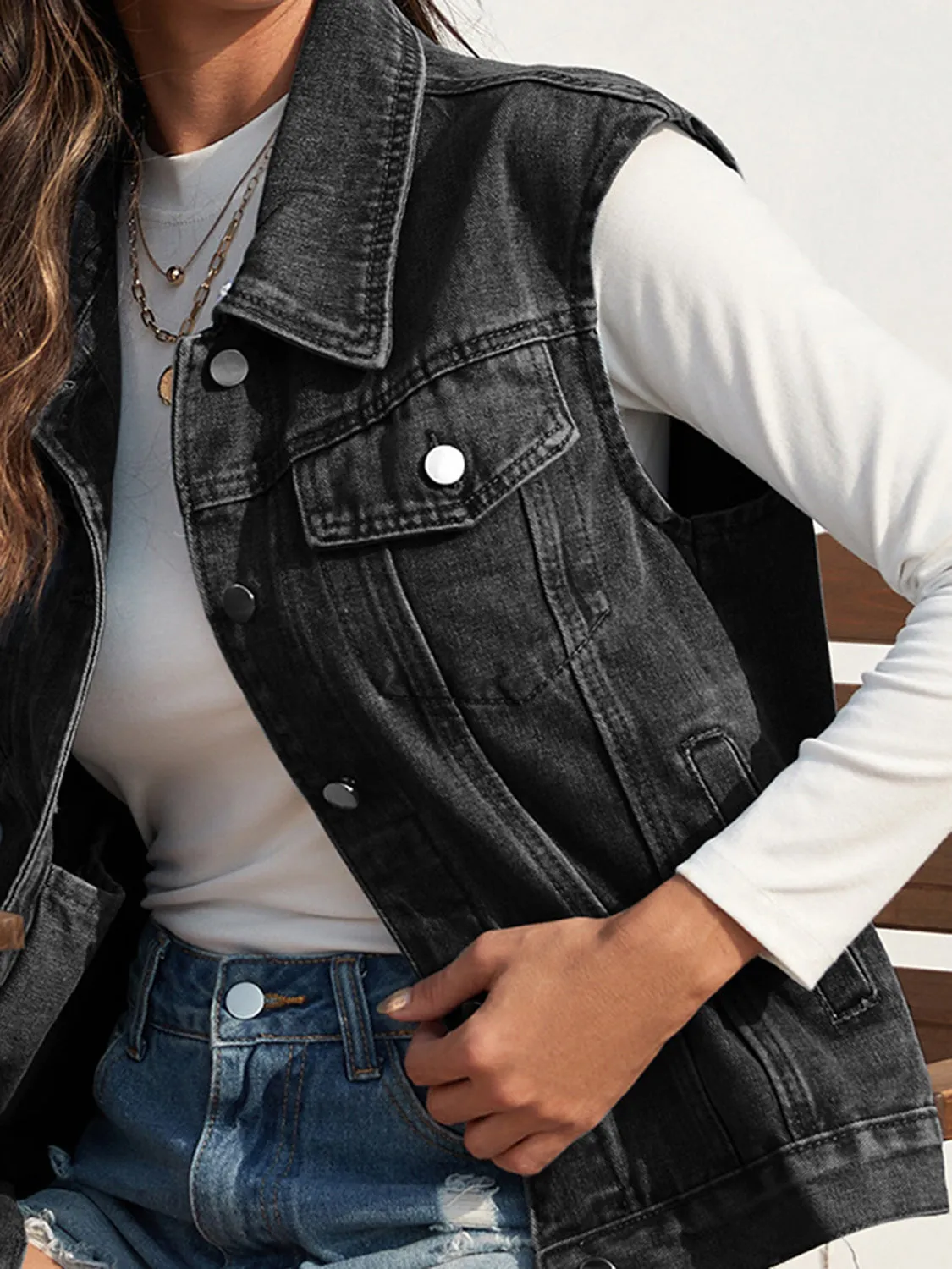 TEEK - Collared Neck Sleeveless Denim Jacket